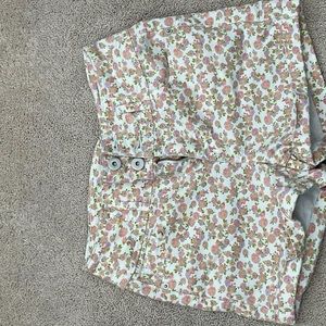 Cute! Small flower print shorts size 5